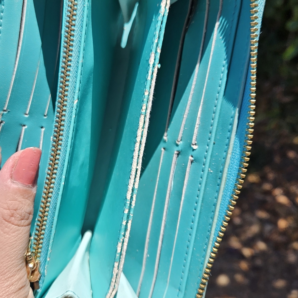 Zippy Turquoise Wallet - Picture 9 of 11